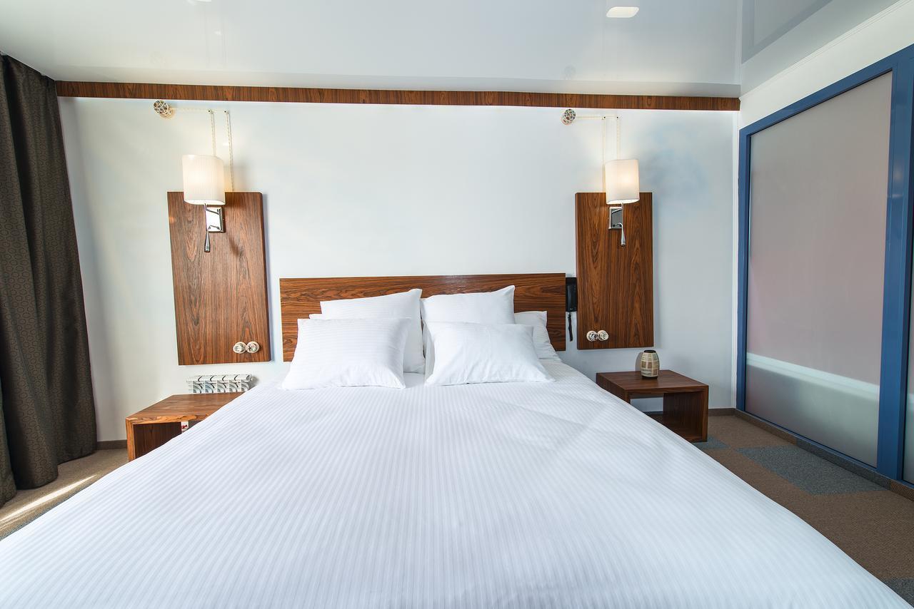 Inn Ozz Karagandy Εξωτερικό φωτογραφία